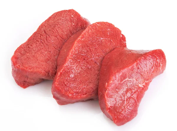 Carne Crua Isolada Sobre Fundo Branco — Fotografia de Stock