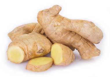 Beyaz arkaplanda zencefil izole