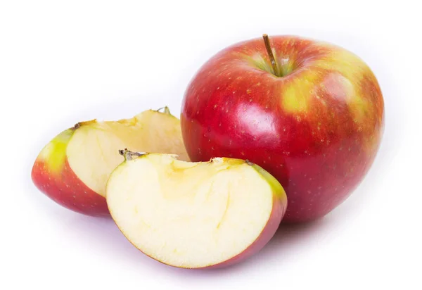 Manzanas Frescas Aisladas Sobre Fondo Blanco —  Fotos de Stock