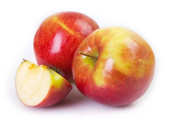 Manzanas Frescas Aisladas Sobre Fondo Blanco — Foto de Stock