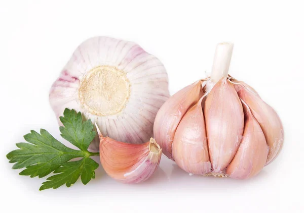 Frischer Knoblauch Isoliert Auf Weißem Hintergrund — Stockfoto