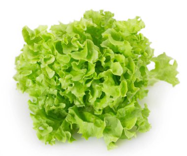 Beyaz arka plan üzerinde izole taze marul salatası