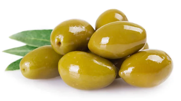 Grüne Oliven Isoliert Auf Weißem Hintergrund — Stockfoto