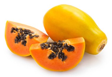 Beyaz arka planda taze papaya