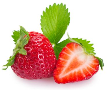 Beyaz arka planda taze çilek