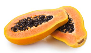 Beyaz arka planda taze papaya