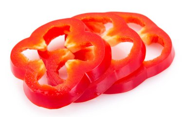 Beyaz arkaplanda taze kırmızı biber