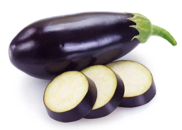 Verse aubergine op witte achtergrond — Stockfoto