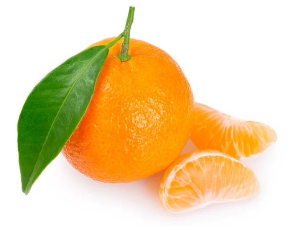 Mandarino fresco su sfondo bianco — Foto Stock