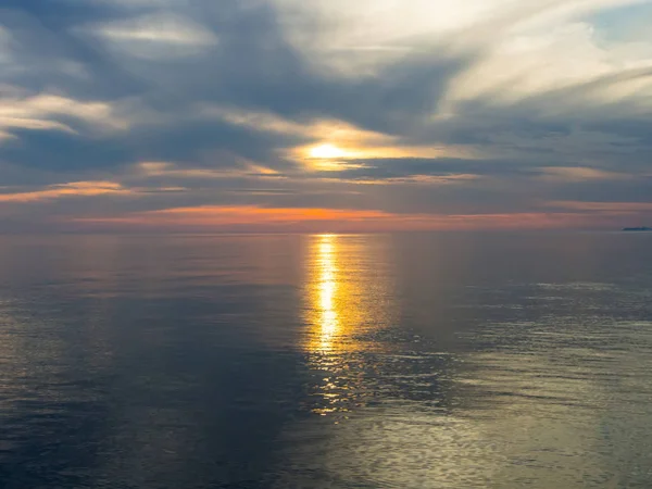 Гарний Захід Сонця Адріатичному Морі Чорногорія Захопили Плаваючому Човні — стокове фото