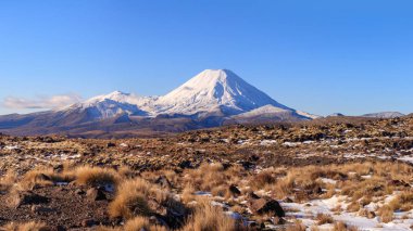 Mt. Ngauruhoe kışın Tongariro Ulusal Parkı, Yeni Zelanda
