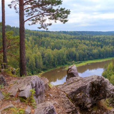 Chusovaya Nehri, Ural, Rusya ile pitoresk hava manzara