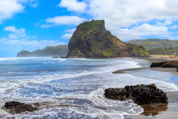 Piha beach, West coast yakınındaki Auckland, Yeni Zelanda