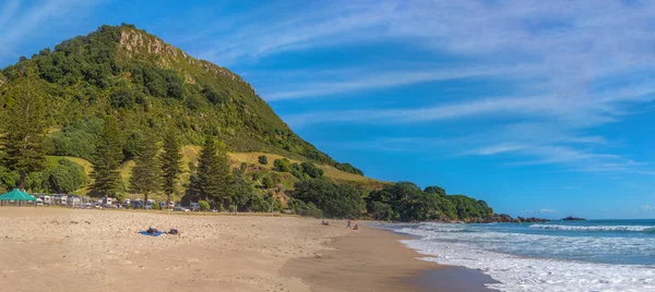 Monte Maunganui panorama sulla spiaggia, Tauranga, Nuova Zelanda — Foto Stock