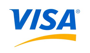 Kişinev, Moldova - 19 Eylül 2018: Vize logosu kağıt üzerinde ve beyaz zemin üzerine yerleştirilir. Vize - Amerikan çokuluslu şirket hizmetleri ödeme işlemleri.