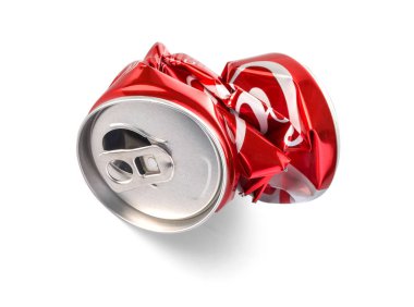 Kişinev, Moldova - Ağustos, 26, 2016: Coca Cola buruşuk kutular. Coca Cola İçecek üretilen ve Coca-Cola şirketi, bir Amerikan çokuluslu içecek corporation tarafından üretilen.