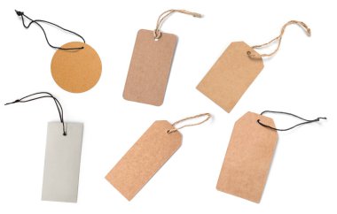 Beyaz arkaplandaki çeşitli fiyat etiketleri koleksiyonu. Her biri ayrı ayrı çekiliyor.