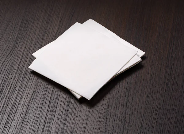 Régi Fából Készült Asztal Fehér Papír Szalvéta — Stock Fotó