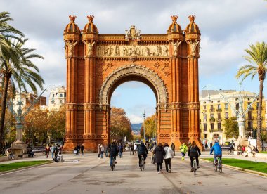 Barcelona, İspanya - 14 Aralık 2018: Triumph Arch Barselona'nın bir güzel kış günü, Catalonia, İspanya