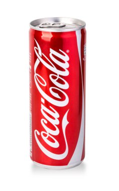 Kişinev, Moldova 05 Aralık, 2015:330 ml Coca cola beyaz arka plan üzerinde kırpma yolu izole