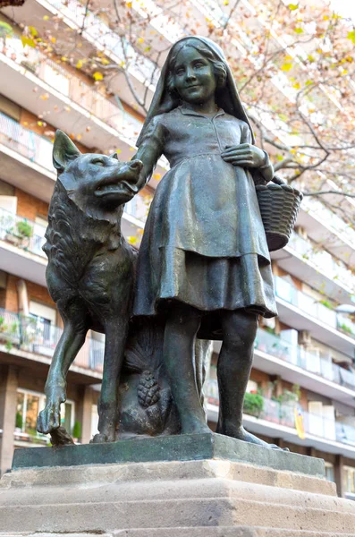 Statue Des Rotkäppchens Barcelona Spanien — Stockfoto