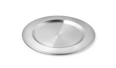 kırpma yolu ile beyaz arka plan üzerinde izole boş gümüş tepsi