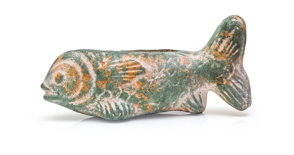 Cerâmica Verde Peixe Isolado Fundo Branco Com Caminho Recorte — Fotografia de Stock