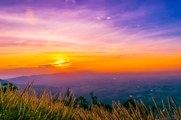 Sonnenuntergang Bei Pha Hou Nak Von Chaiyaphum Thailand — Stockfoto