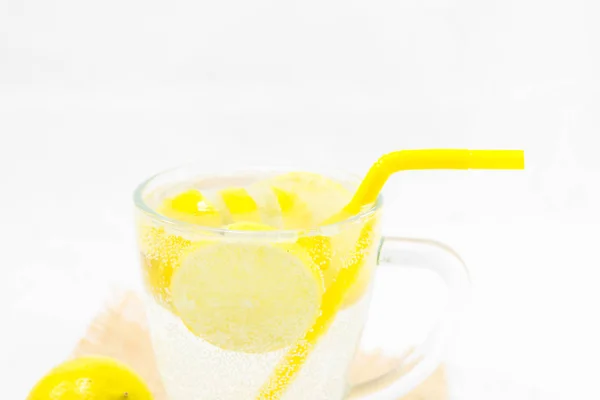 Bebida de limonada de agua de soda —  Fotos de Stock