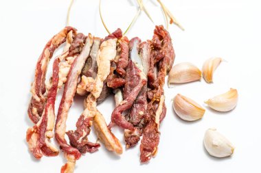 Kurutulmuş et dilimleri