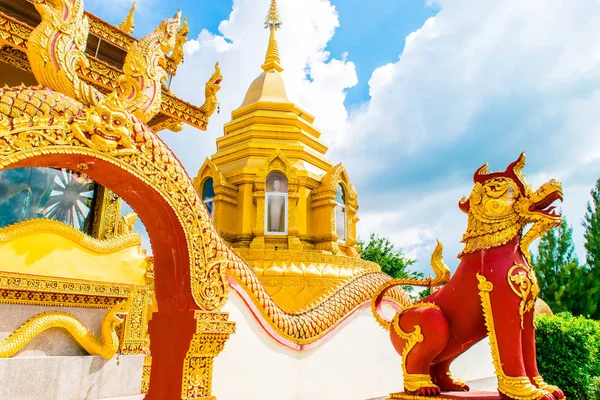 Naga Statue in Thai temple — Stock Photo, Image