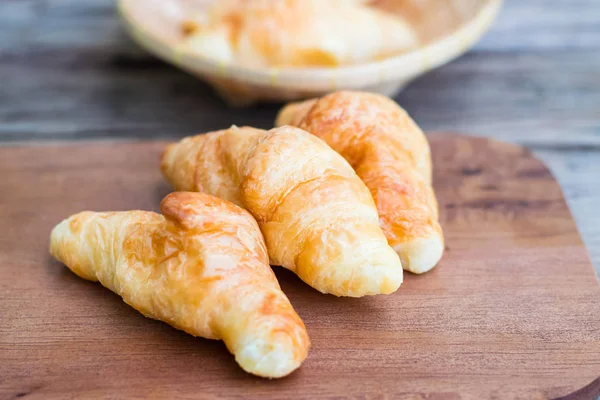 Frissen sütött croissant — Stock Fotó