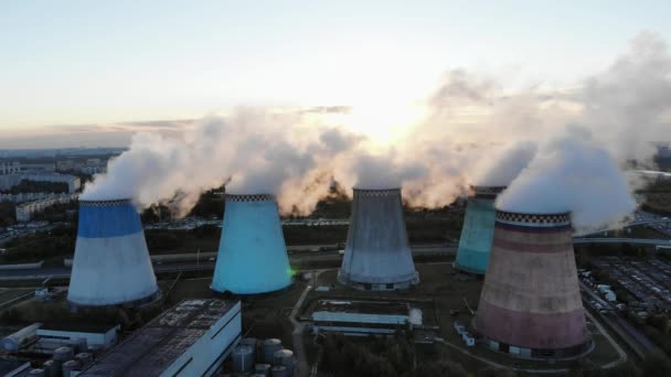 Bloc Centrale Électrique Tour Refroidissement Vapeur Eau Monte Ciel Des — Video