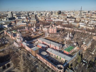 Donskoy Manastırı Moskova'da büyük bir manastırdır. Havadan insansız hava aracı görünümü