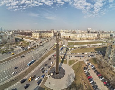 Gagarin Meydanı. İlk kozmonot Yuri Gagarin Anıtı.