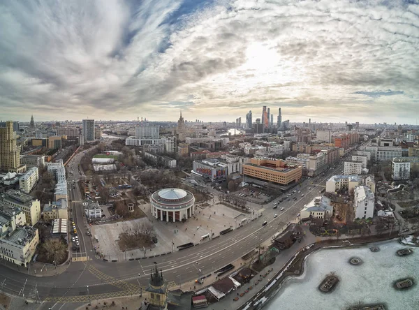 Московський зоопарк з безпілотника. Високою повітряної зору. Зимовий вид — стокове фото