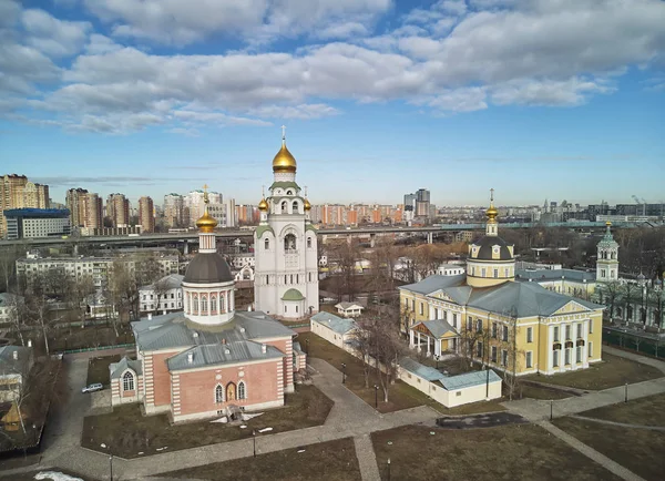 Orthodox cathedrals in architecture-historical ensemble Rogozhskaya sloboda in Moscow, Russia. Aerial dorne view — Stock Photo, Image