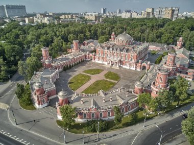 Petrovsky Sarayı, Leningradskii bulvarında. Havadan insansız hava aracı görünümü. Moskova, Rusya Federasyonu