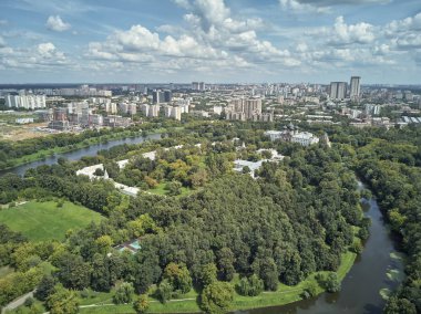 İzmailovo'daki Romanovların Malikanesi. Moskova, Rusya. Havadan panoramik drone görünümü
