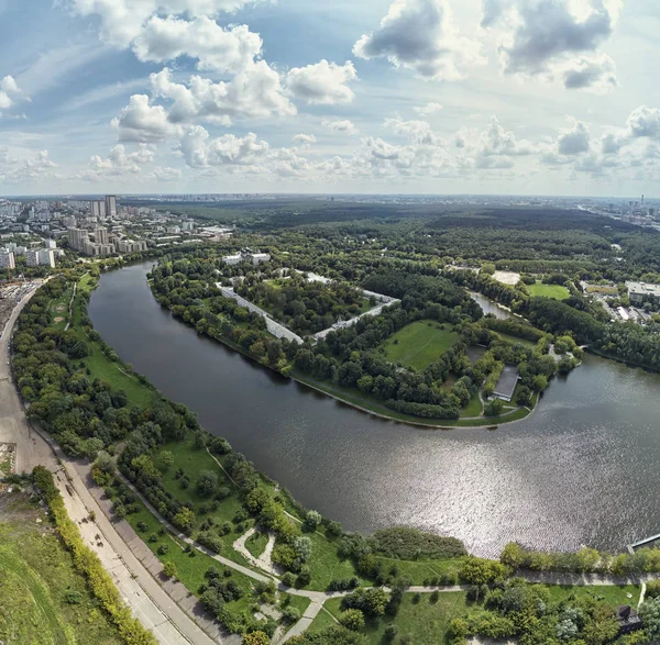 İzmailovo'daki Romanovların Malikanesi. Moskova, Rusya. Havadan panoramik drone görünümü — Stok fotoğraf