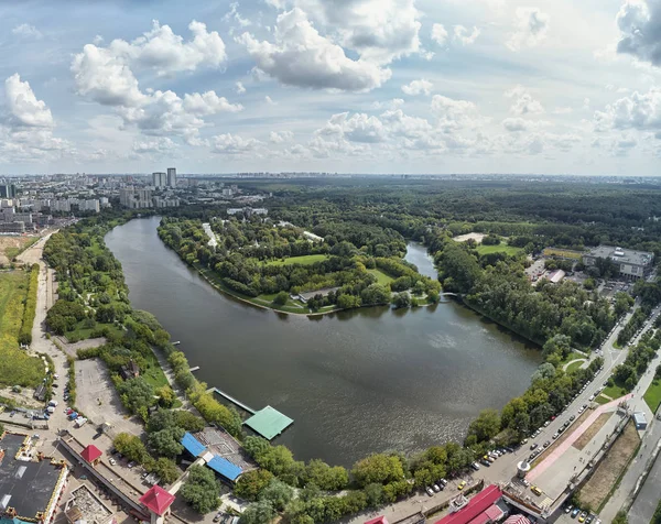 İzmailovo'daki Romanovların Malikanesi. Moskova, Rusya. Havadan panoramik drone görünümü — Stok fotoğraf