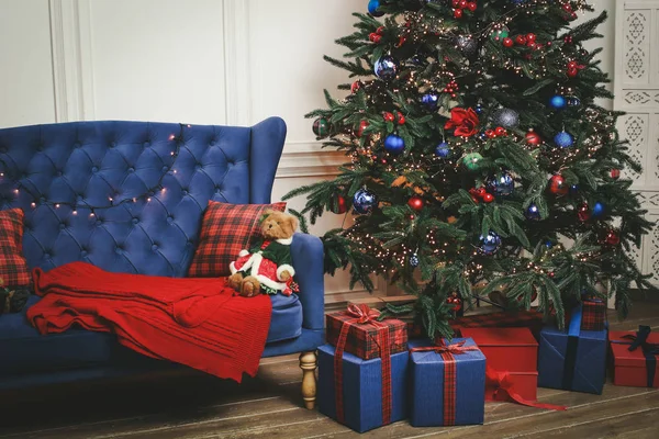 Noel ve yılbaşı ağacı ve dekorasyon