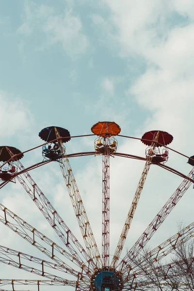 Ferris Wheel Background Clouds City — Stock Photo, Image