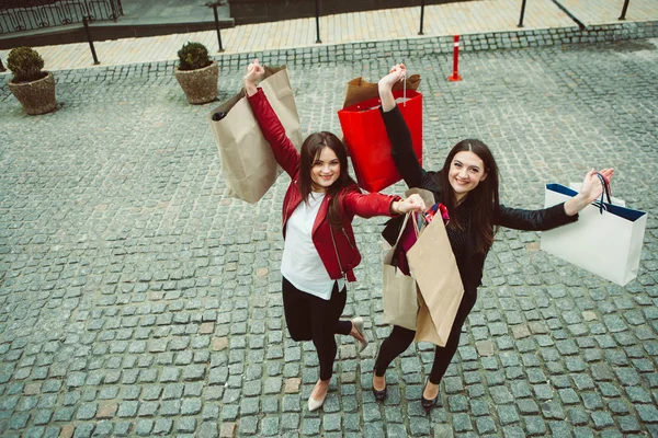 Жінки Йдуть Покупками Роблять Покупки — стокове фото