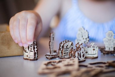 Çocuklar için ahşap yapı seti