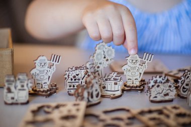 Çocuklar için ahşap yapı seti