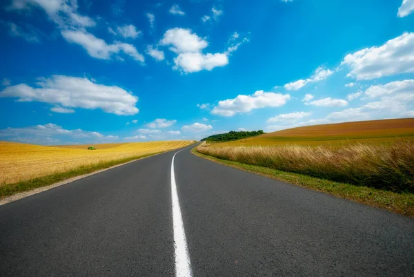 White Line Country Road Royalty Free Stock Photos