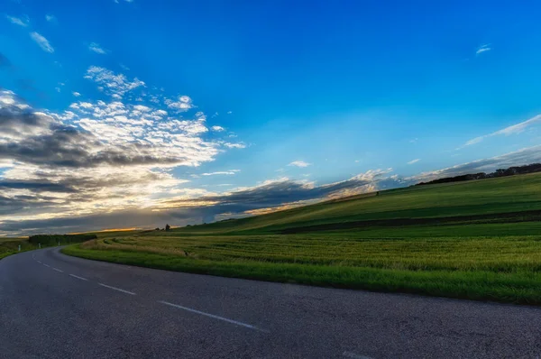 Route Campagne Sur Fond Coucher Soleil — Photo