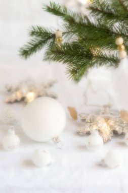 Noel arka plan. Yeni yıl Noel topları Xmas bileşimi. Kış tatil concept.blure etkisi