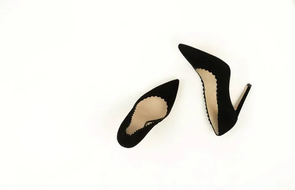Vrouwen Hoge Hak Schoenen Zwarte Kleur Witte Achtergrond Plat Lag — Stockfoto